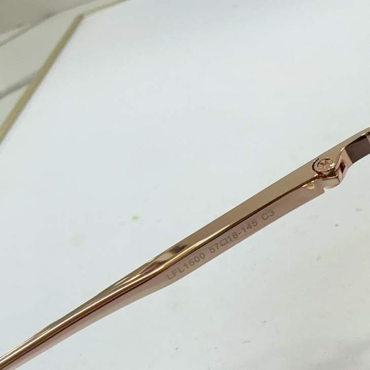 Picture of Linda Farrow Sunglasses _SKUfw69868333fw